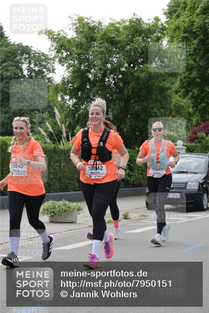 15.06.2025 - REWE Women's Run Jannik Wohlers http://msf.ph/oto/7950151 15.06.2025 08:32:23 Laufen 10840, 10842, 10841, 1043 meine-sportfotos.de