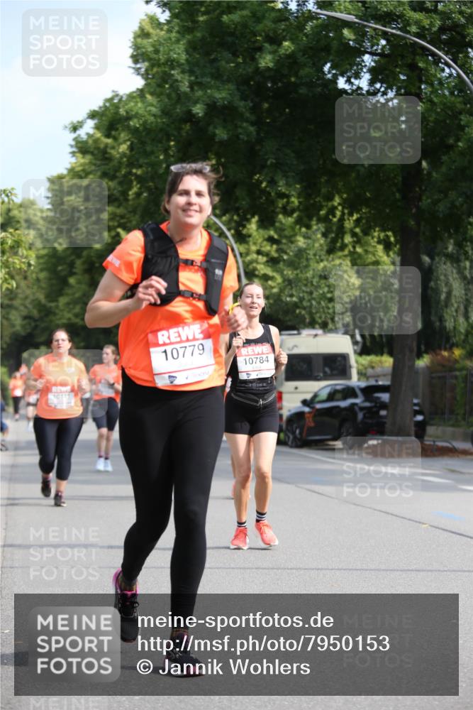 15.06.2025 - REWE Women's Run Jannik Wohlers http://msf.ph/oto/7950153 15.06.2025 09:49:09 Laufen 10445, 10779, 10784 meine-sportfotos.de