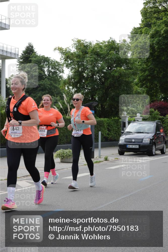 15.06.2025 - REWE Women's Run Jannik Wohlers http://msf.ph/oto/7950183 15.06.2025 08:32:24 Laufen 0842, 10655, 1084, 1043 meine-sportfotos.de