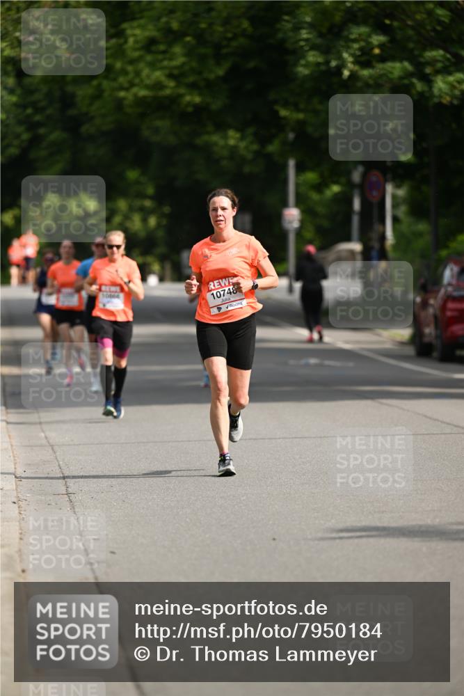 15.06.2025 - REWE Women's Run Dr. Thomas Lammeyer http://msf.ph/oto/7950184 15.06.2025 09:35:36 Laufen 10000, 10748 meine-sportfotos.de
