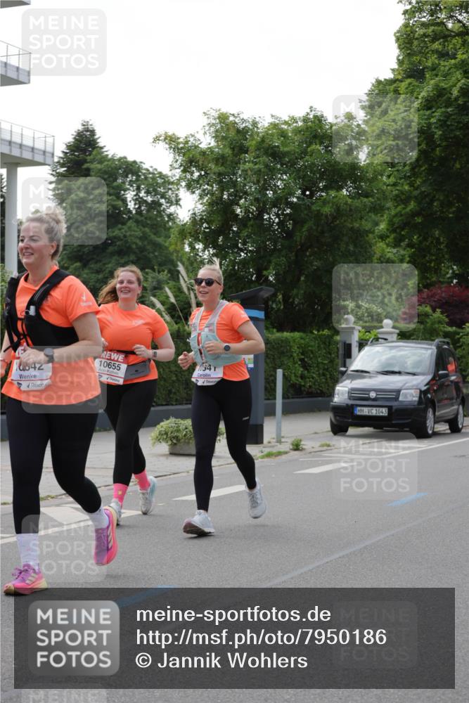 15.06.2025 - REWE Women's Run Jannik Wohlers http://msf.ph/oto/7950186 15.06.2025 08:32:24 Laufen 642, 10341, 10655, 1043 meine-sportfotos.de