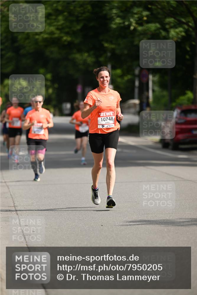 15.06.2025 - REWE Women's Run Dr. Thomas Lammeyer http://msf.ph/oto/7950205 15.06.2025 09:35:37 Laufen 10748 meine-sportfotos.de