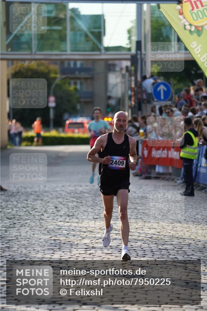 13.06.2025 - Holstenköstenlauf Felixshl http://msf.ph/oto/7950225 13.06.2025 19:36:17 Laufen 2409, 2552 meine-sportfotos.de
