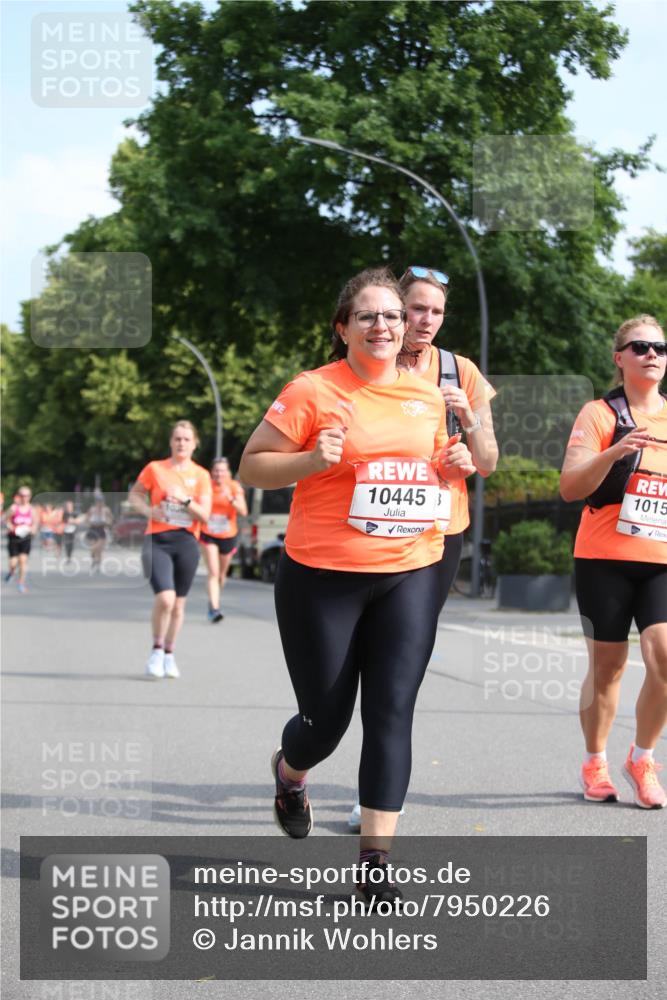 15.06.2025 - REWE Women's Run Jannik Wohlers http://msf.ph/oto/7950226 15.06.2025 09:49:13 Laufen 10445, 1015 meine-sportfotos.de