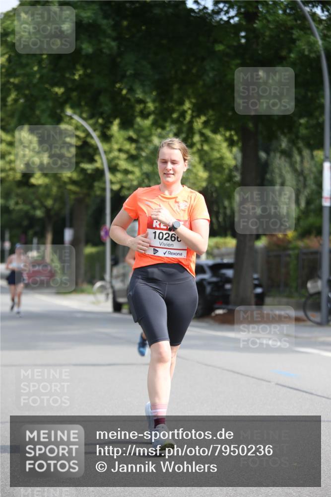 15.06.2025 - REWE Women's Run Jannik Wohlers http://msf.ph/oto/7950236 15.06.2025 09:49:15 Laufen 1026 meine-sportfotos.de