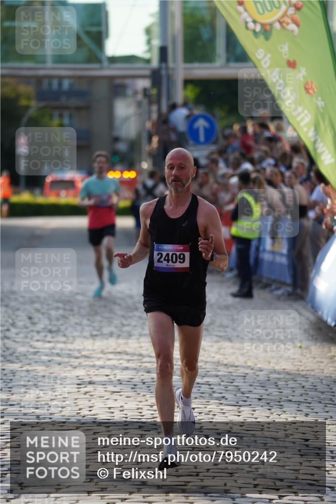13.06.2025 - Holstenköstenlauf Felixshl http://msf.ph/oto/7950242 13.06.2025 19:36:18 Laufen 2409, 2552 meine-sportfotos.de
