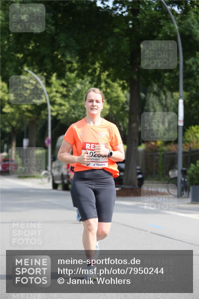 15.06.2025 - REWE Women's Run Jannik Wohlers http://msf.ph/oto/7950244 15.06.2025 09:49:15 Laufen 02000 meine-sportfotos.de