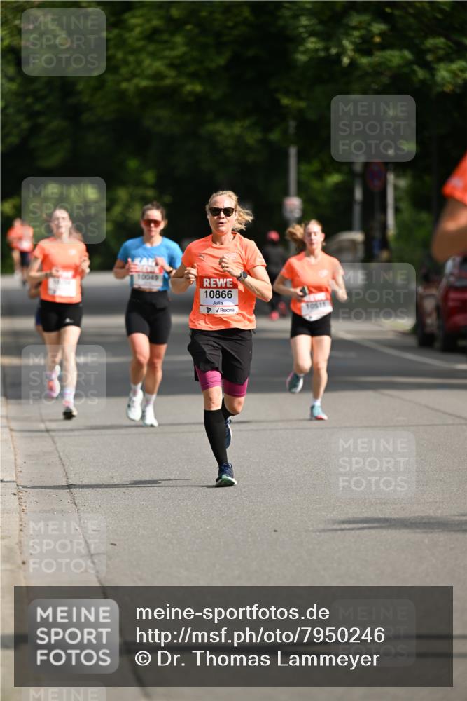 15.06.2025 - REWE Women's Run Dr. Thomas Lammeyer http://msf.ph/oto/7950246 15.06.2025 09:35:40 Laufen 10049, 10866 meine-sportfotos.de