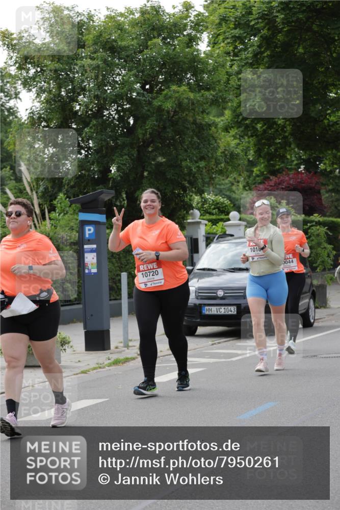 15.06.2025 - REWE Women's Run Jannik Wohlers http://msf.ph/oto/7950261 15.06.2025 08:32:31 Laufen 10720, 1043, 1018, 044 meine-sportfotos.de