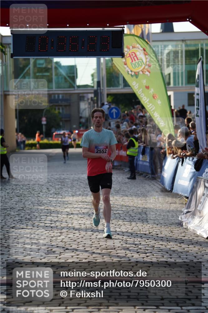 13.06.2025 - Holstenköstenlauf Felixshl http://msf.ph/oto/7950300 13.06.2025 19:36:22 Laufen 2052, 2409, 2552 meine-sportfotos.de