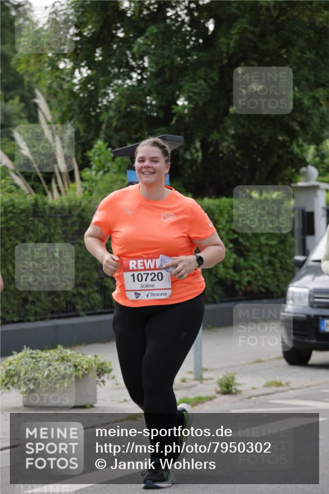 15.06.2025 - REWE Women's Run Jannik Wohlers http://msf.ph/oto/7950302 15.06.2025 08:32:32 Laufen 10720 meine-sportfotos.de