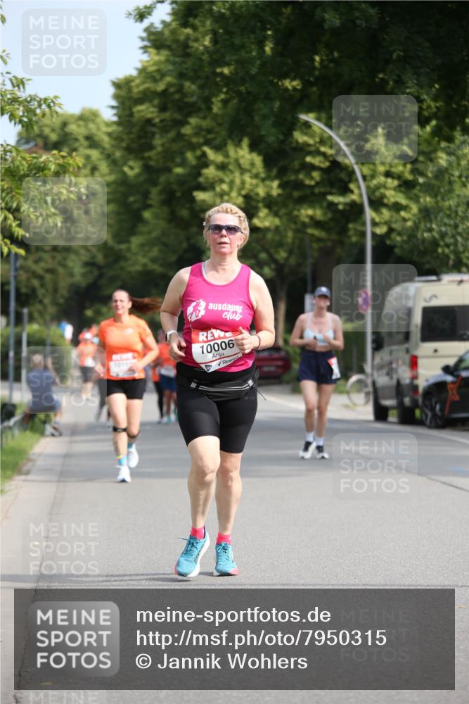 15.06.2025 - REWE Women's Run Jannik Wohlers http://msf.ph/oto/7950315 15.06.2025 09:49:21 Laufen 10169, 10006 meine-sportfotos.de