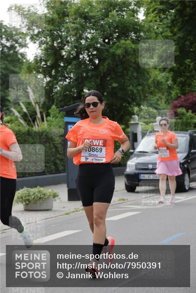 15.06.2025 - REWE Women's Run Jannik Wohlers http://msf.ph/oto/7950391 15.06.2025 08:32:35 Laufen 0869, 1043, 10576 meine-sportfotos.de