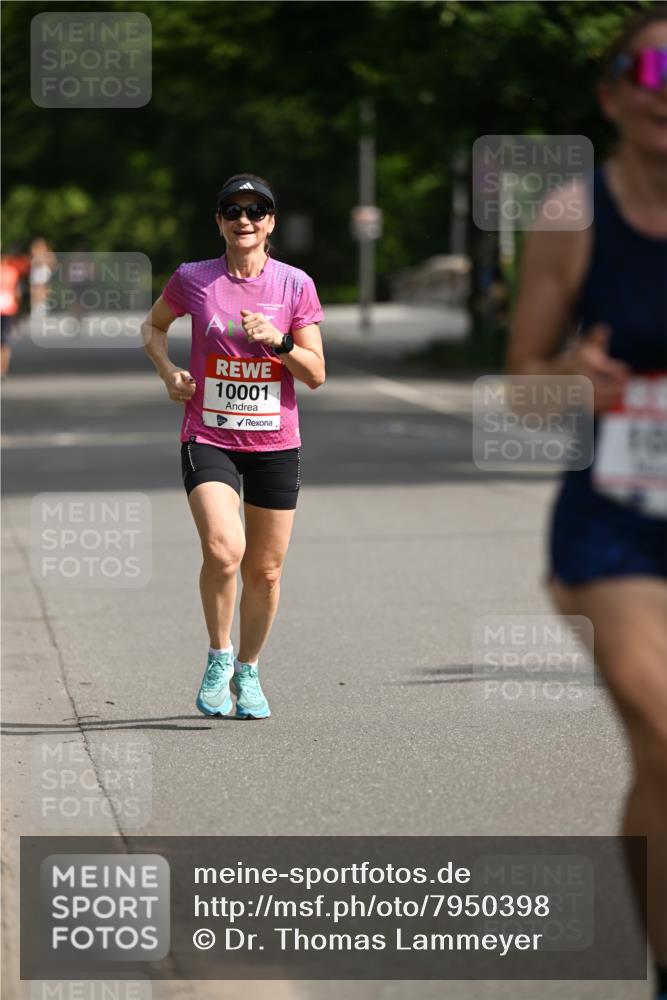 15.06.2025 - REWE Women's Run Dr. Thomas Lammeyer http://msf.ph/oto/7950398 15.06.2025 09:35:49 Laufen 10001 meine-sportfotos.de