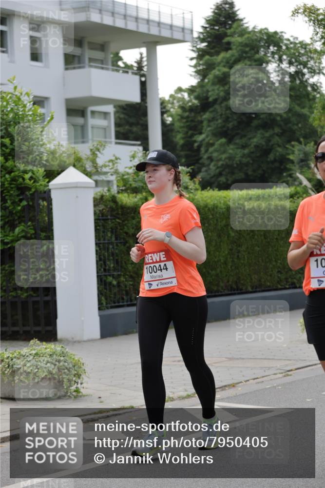 15.06.2025 - REWE Women's Run Jannik Wohlers http://msf.ph/oto/7950405 15.06.2025 08:32:35 Laufen 10044, 10 meine-sportfotos.de