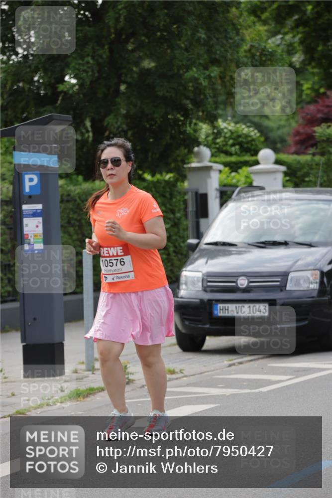 15.06.2025 - REWE Women's Run Jannik Wohlers http://msf.ph/oto/7950427 15.06.2025 08:32:37 Laufen 10576, 1043 meine-sportfotos.de