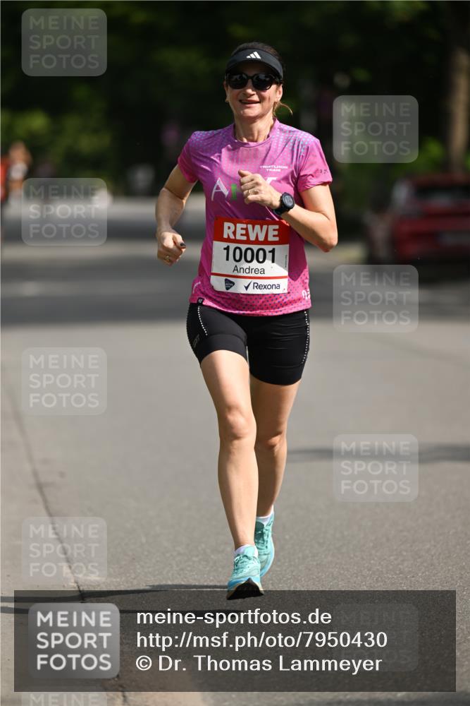 15.06.2025 - REWE Women's Run Dr. Thomas Lammeyer http://msf.ph/oto/7950430 15.06.2025 09:35:50 Laufen 10001 meine-sportfotos.de