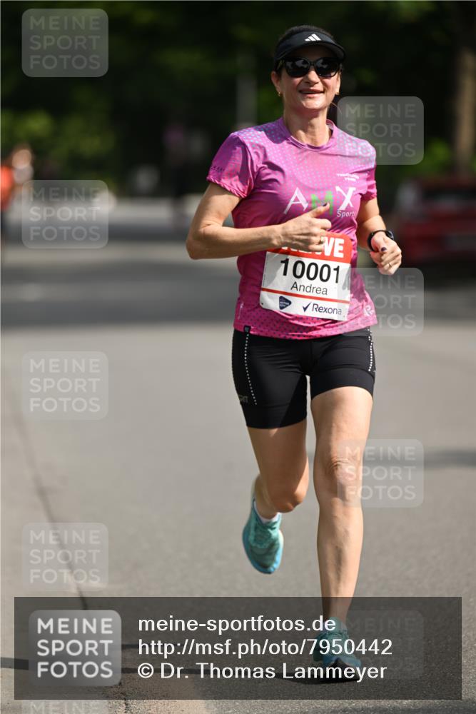 15.06.2025 - REWE Women's Run Dr. Thomas Lammeyer http://msf.ph/oto/7950442 15.06.2025 09:35:50 Laufen 10001 meine-sportfotos.de