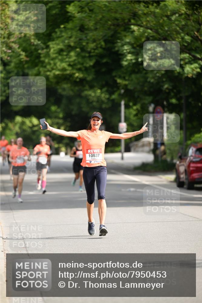 15.06.2025 - REWE Women's Run Dr. Thomas Lammeyer http://msf.ph/oto/7950453 15.06.2025 09:36:02 Laufen 800, 10537 meine-sportfotos.de