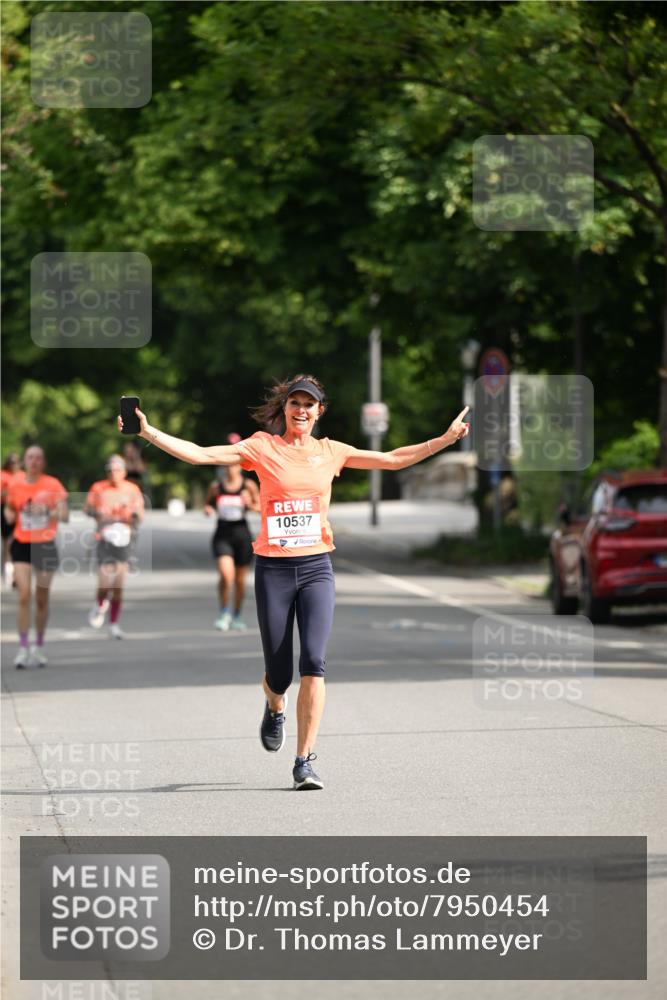 15.06.2025 - REWE Women's Run Dr. Thomas Lammeyer http://msf.ph/oto/7950454 15.06.2025 09:36:02 Laufen 10537 meine-sportfotos.de
