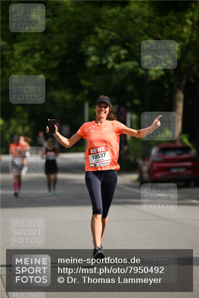 15.06.2025 - REWE Women's Run Dr. Thomas Lammeyer http://msf.ph/oto/7950492 15.06.2025 09:36:03 Laufen 10537 meine-sportfotos.de