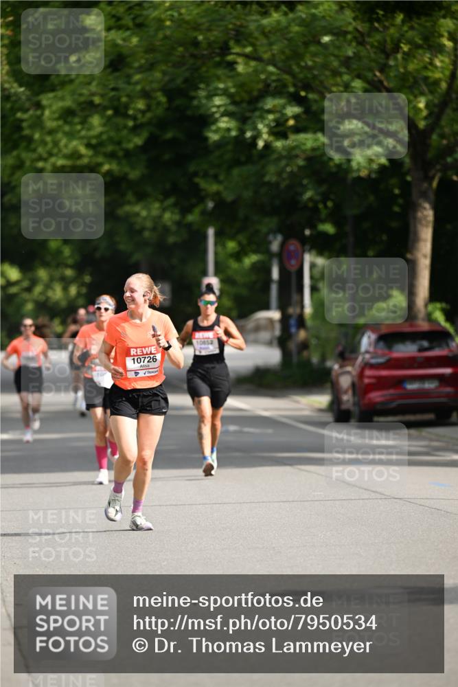 15.06.2025 - REWE Women's Run Dr. Thomas Lammeyer http://msf.ph/oto/7950534 15.06.2025 09:36:07 Laufen 10726, 10852 meine-sportfotos.de