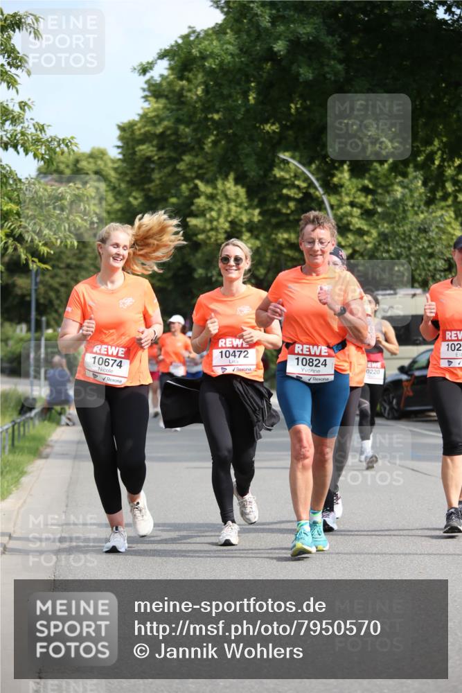 15.06.2025 - REWE Women's Run Jannik Wohlers http://msf.ph/oto/7950570 15.06.2025 09:49:34 Laufen 10674, 10472, 10824, 0220, 102 meine-sportfotos.de