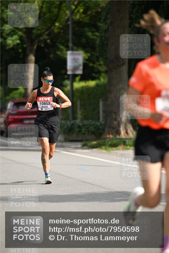 15.06.2025 - REWE Women's Run Dr. Thomas Lammeyer http://msf.ph/oto/7950598 15.06.2025 09:36:11 Laufen 10852 meine-sportfotos.de