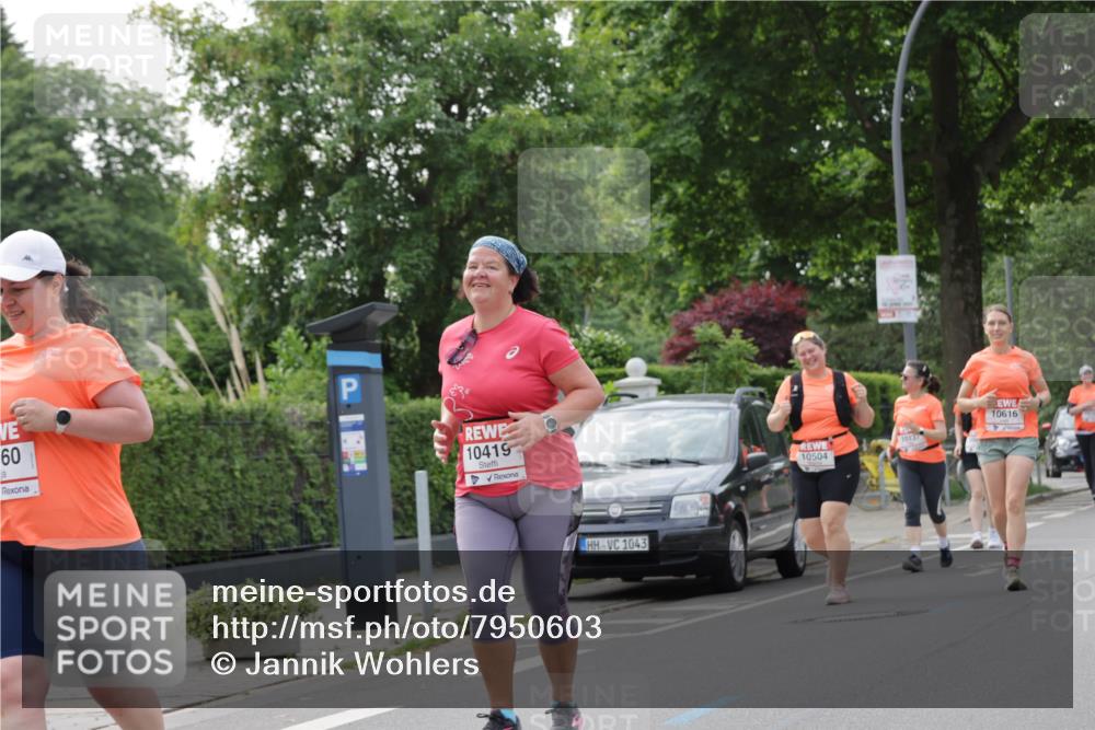 15.06.2025 - REWE Women's Run Jannik Wohlers http://msf.ph/oto/7950603 15.06.2025 08:32:48 Laufen 60, 10419, 1043, 10616, 10137, 10504 meine-sportfotos.de