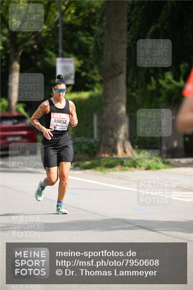15.06.2025 - REWE Women's Run Dr. Thomas Lammeyer http://msf.ph/oto/7950608 15.06.2025 09:36:12 Laufen 10852 meine-sportfotos.de