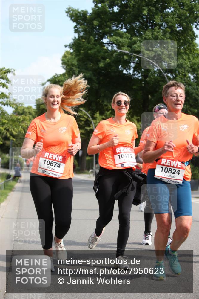 15.06.2025 - REWE Women's Run Jannik Wohlers http://msf.ph/oto/7950623 15.06.2025 09:49:37 Laufen 10674, 10472, 10824 meine-sportfotos.de