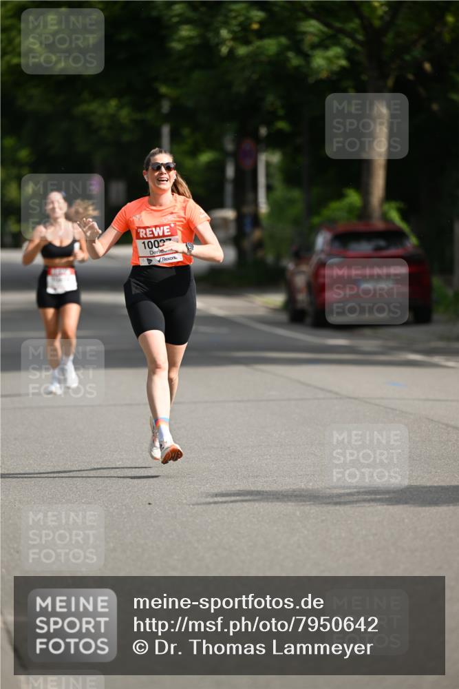 15.06.2025 - REWE Women's Run Dr. Thomas Lammeyer http://msf.ph/oto/7950642 15.06.2025 09:36:16 Laufen 1003 meine-sportfotos.de