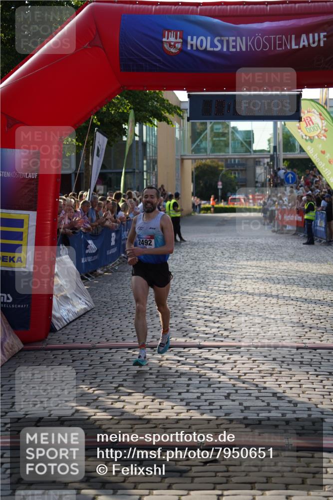 13.06.2025 - Holstenköstenlauf Felixshl http://msf.ph/oto/7950651 13.06.2025 19:36:41 Laufen 2492 meine-sportfotos.de