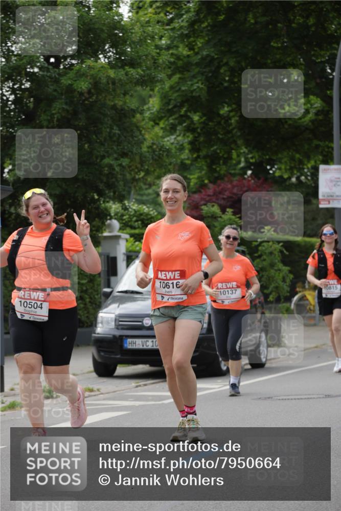 15.06.2025 - REWE Women's Run Jannik Wohlers http://msf.ph/oto/7950664 15.06.2025 08:32:50 Laufen 10504, 4, 10, 10616, 10137, 10815 meine-sportfotos.de