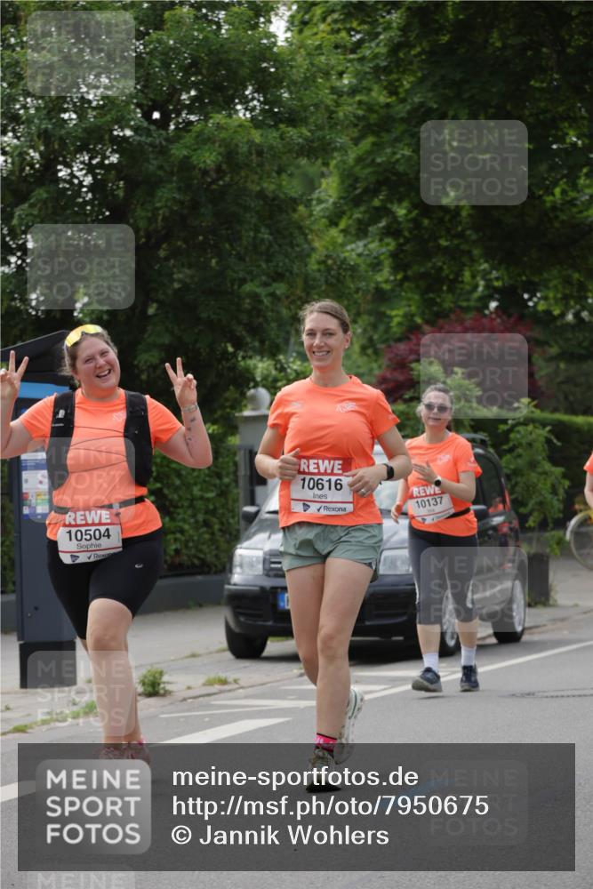 15.06.2025 - REWE Women's Run Jannik Wohlers http://msf.ph/oto/7950675 15.06.2025 08:32:51 Laufen 10504, 10616, 10137 meine-sportfotos.de