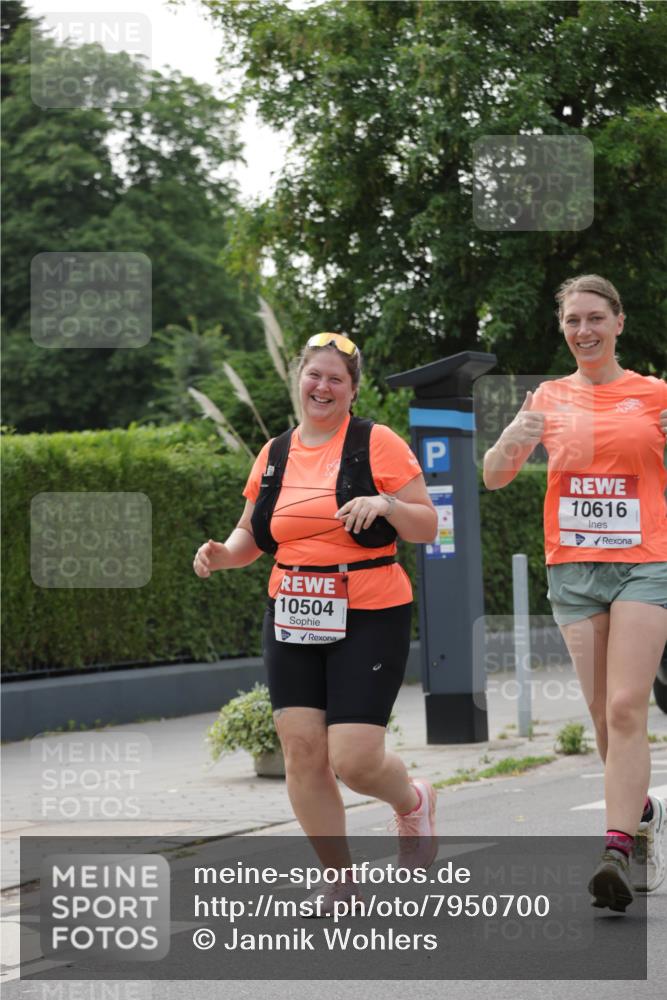 15.06.2025 - REWE Women's Run Jannik Wohlers http://msf.ph/oto/7950700 15.06.2025 08:32:51 Laufen 10504, 10616 meine-sportfotos.de