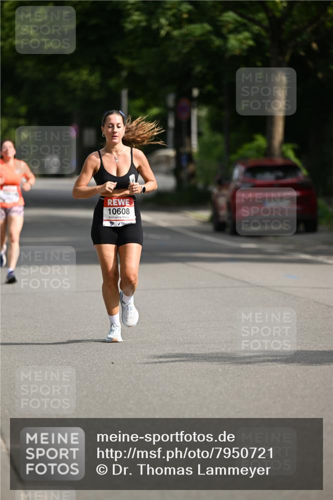 15.06.2025 - REWE Women's Run Dr. Thomas Lammeyer http://msf.ph/oto/7950721 15.06.2025 09:36:20 Laufen 10608 meine-sportfotos.de