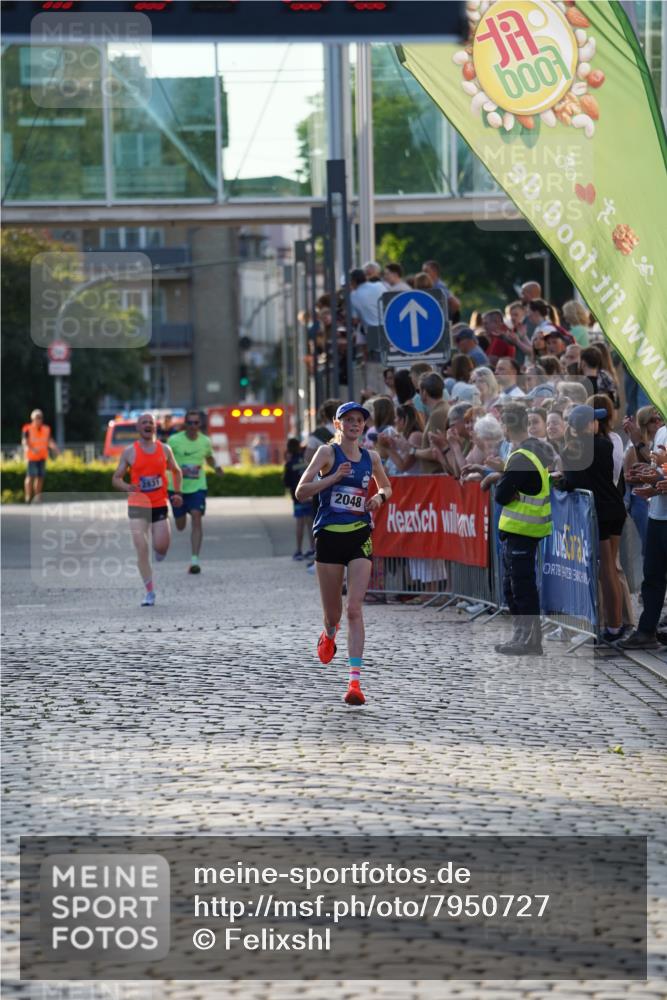 13.06.2025 - Holstenköstenlauf Felixshl http://msf.ph/oto/7950727 13.06.2025 19:37:01 Laufen 2048, 2831, 2888 meine-sportfotos.de