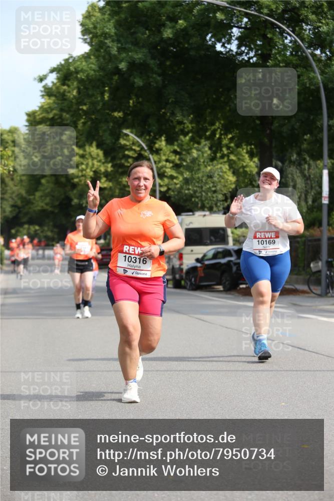 15.06.2025 - REWE Women's Run Jannik Wohlers http://msf.ph/oto/7950734 15.06.2025 09:49:47 Laufen 10316, 10169 meine-sportfotos.de