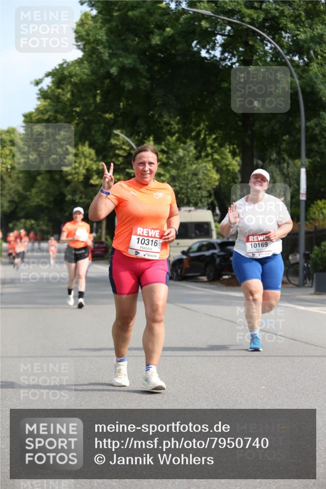 15.06.2025 - REWE Women's Run Jannik Wohlers http://msf.ph/oto/7950740 15.06.2025 09:49:47 Laufen 10316, 10169 meine-sportfotos.de