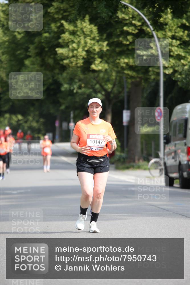 15.06.2025 - REWE Women's Run Jannik Wohlers http://msf.ph/oto/7950743 15.06.2025 09:49:48 Laufen 10147 meine-sportfotos.de