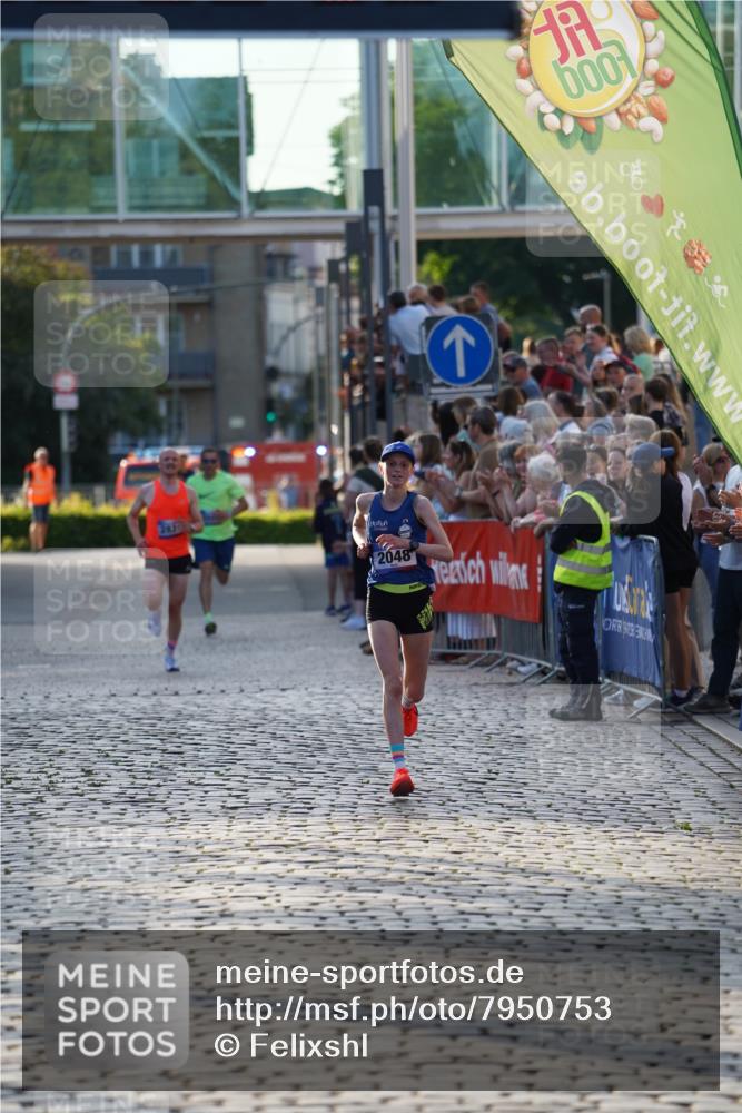 13.06.2025 - Holstenköstenlauf Felixshl http://msf.ph/oto/7950753 13.06.2025 19:37:01 Laufen 2048, 2831, 2888 meine-sportfotos.de