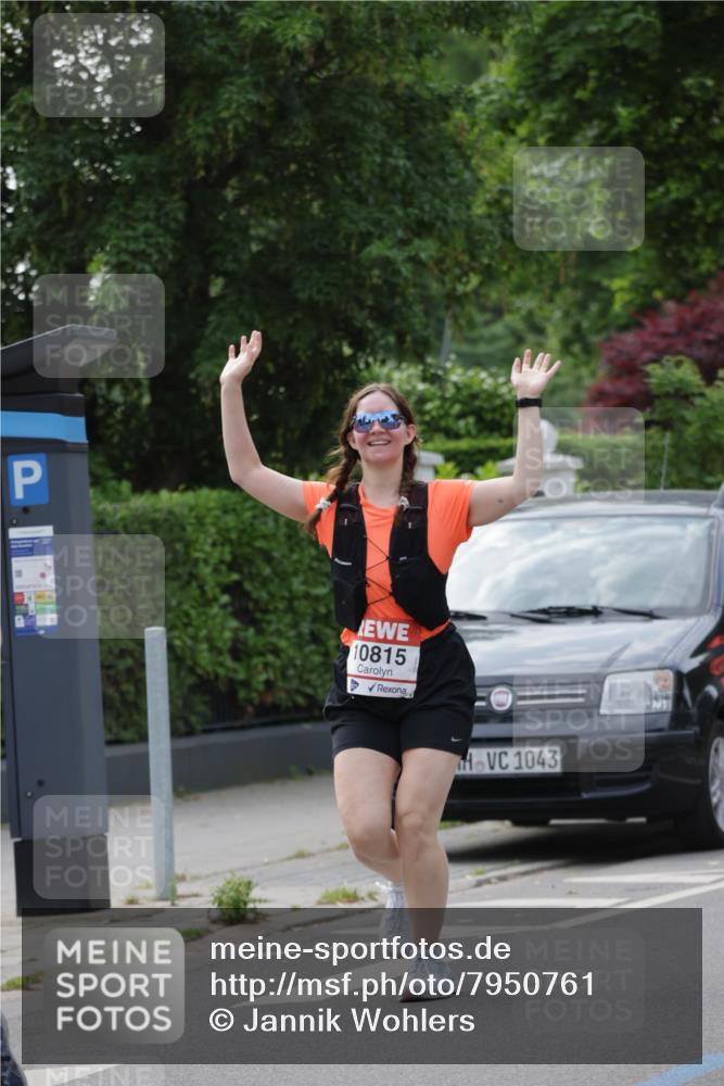 15.06.2025 - REWE Women's Run Jannik Wohlers http://msf.ph/oto/7950761 15.06.2025 08:32:54 Laufen 10815, 1043 meine-sportfotos.de