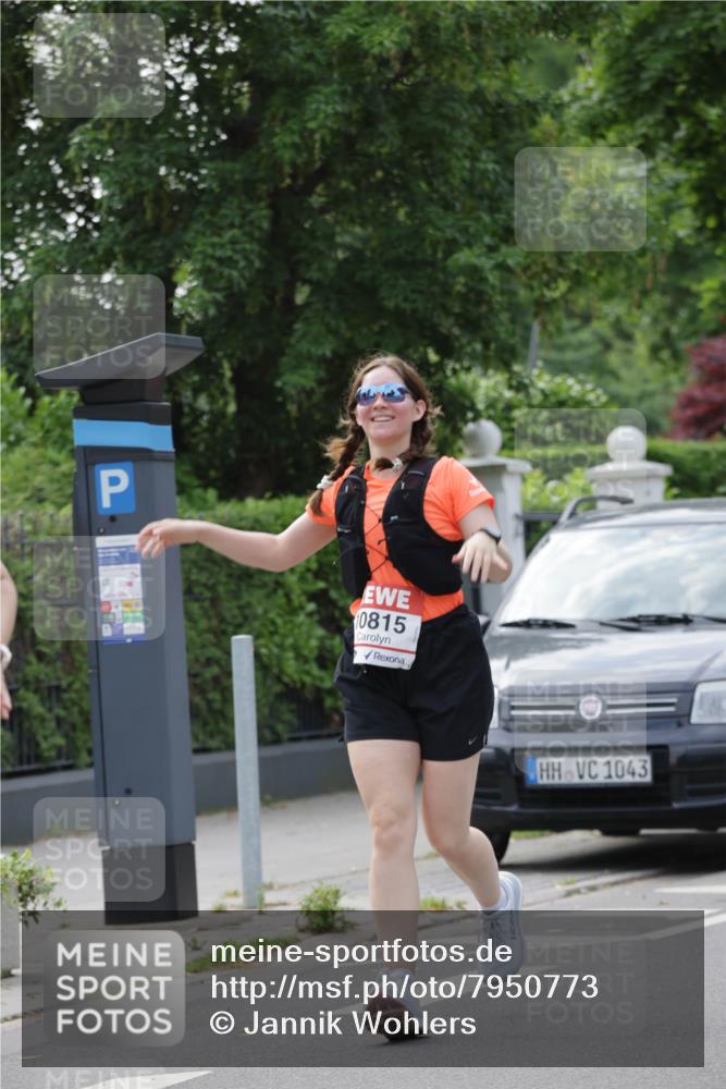 15.06.2025 - REWE Women's Run Jannik Wohlers http://msf.ph/oto/7950773 15.06.2025 08:32:54 Laufen 10815, 1043 meine-sportfotos.de