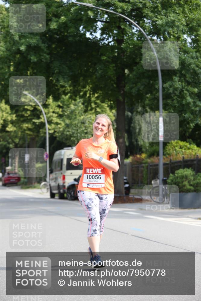 15.06.2025 - REWE Women's Run Jannik Wohlers http://msf.ph/oto/7950778 15.06.2025 09:49:54 Laufen 10056 meine-sportfotos.de