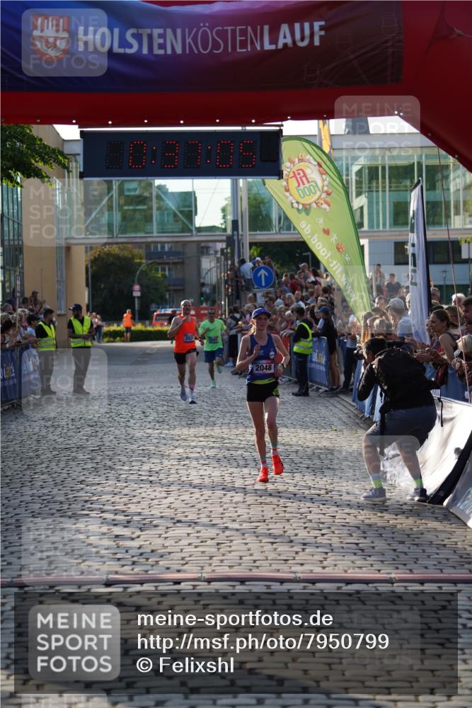 13.06.2025 - Holstenköstenlauf Felixshl http://msf.ph/oto/7950799 13.06.2025 19:37:04 Laufen 2048, 2831, 2888 meine-sportfotos.de