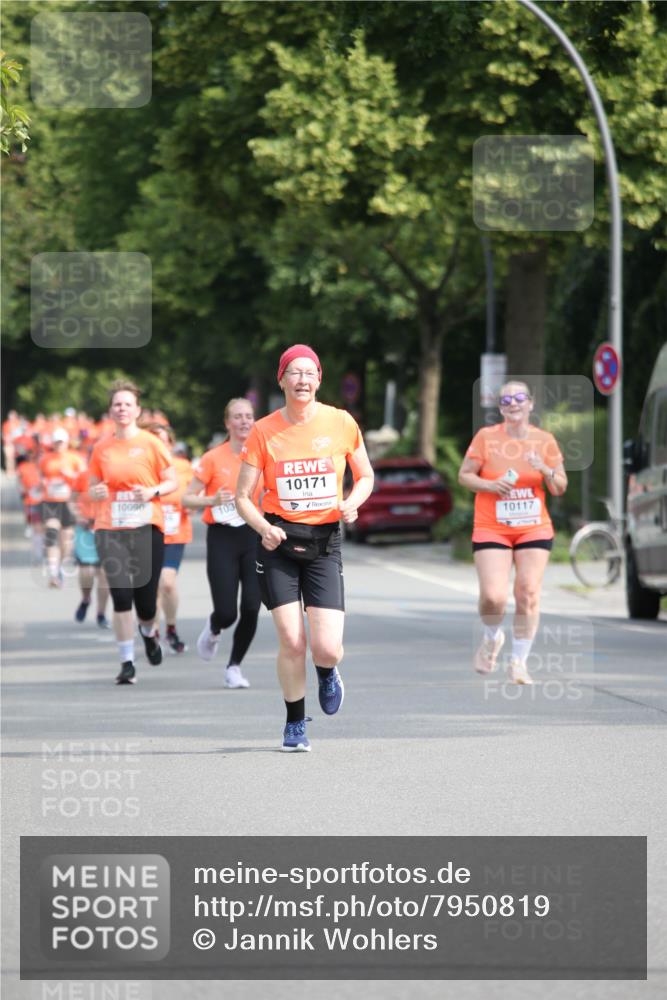 15.06.2025 - REWE Women's Run Jannik Wohlers http://msf.ph/oto/7950819 15.06.2025 09:50:04 Laufen 10171, 10117 meine-sportfotos.de
