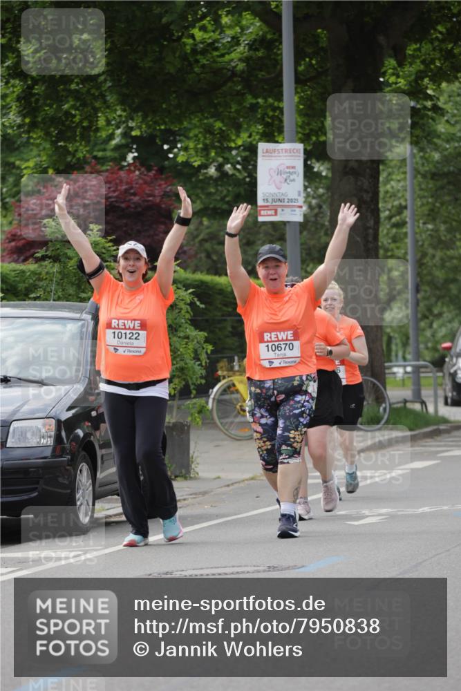 15.06.2025 - REWE Women's Run Jannik Wohlers http://msf.ph/oto/7950838 15.06.2025 08:32:57 Laufen 15, 2025, 10122, 10670, 16 meine-sportfotos.de