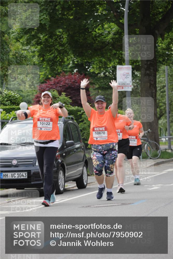15.06.2025 - REWE Women's Run Jannik Wohlers http://msf.ph/oto/7950902 15.06.2025 08:32:58 Laufen 15, 2025, 40, 04, 0606, 10122, 10670, 1043 meine-sportfotos.de