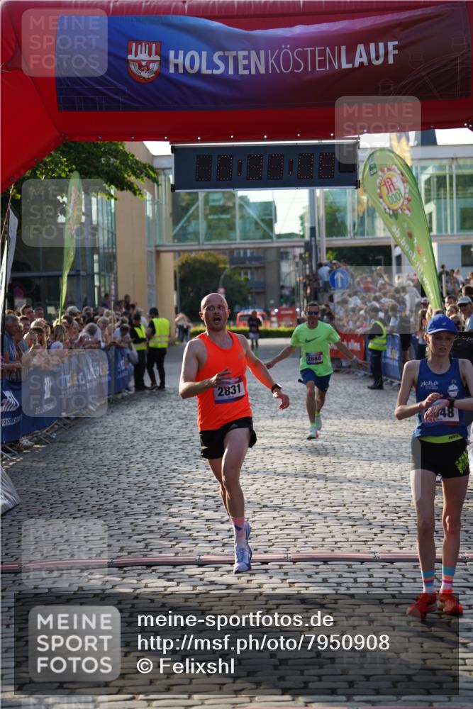 13.06.2025 - Holstenköstenlauf Felixshl http://msf.ph/oto/7950908 13.06.2025 19:37:08 Laufen 2048, 2831, 2888 meine-sportfotos.de